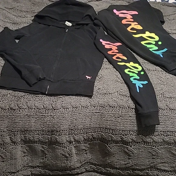 PINK VS 2012 HTF gradient Ombre' logo set - Picture 3 of 16